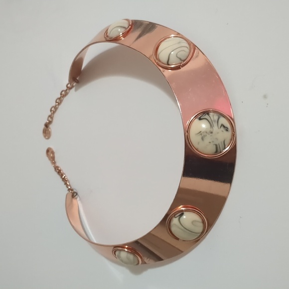 Rose Gold Necklace - Picture 1 of 2